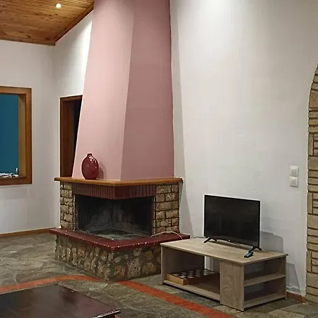 度假居 πετρινη κατοικια στην φυση Tagarades